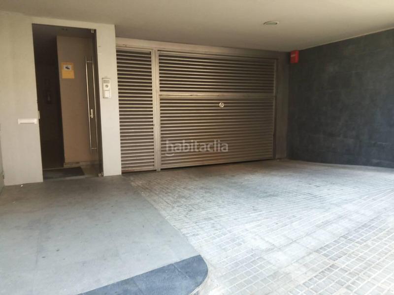 Foto 766d3e1c-4071-48b1-93e1-9facf8d1561c. Car parking in Sant Muç Rubí