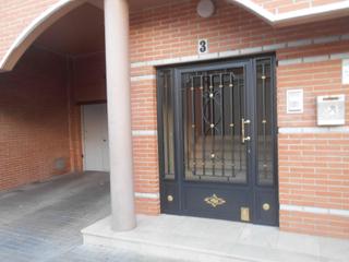 Aparcament cotxe a Emilio villaescusa/ carlos cano sn. Garaje en venta