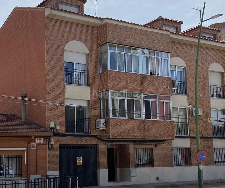 Foto bf9190da-582e-4816-9ee9-83ff36146821. Car parking in real 96 in Yuncos