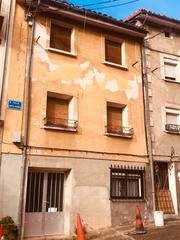 Casa a Heroes del alcazar 13. Vivienda en venta