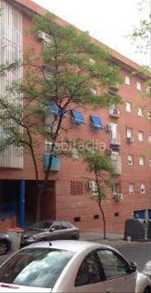 Foto b9574cdd-5212-4bfe-811f-abb183cb9a8c. Posto auto in cenicienta 3 in Palomeras Bajas Madrid