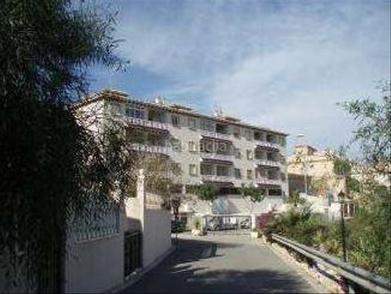 Foto 42fd846b-21b3-4b18-8a4c-2586f73cc9f9. Aparcament cotxe a mira a La Zenia Orihuela