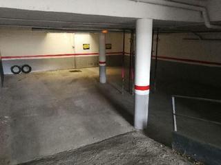 Aparcament cotxe  Baix riera.... Garaje en venta
