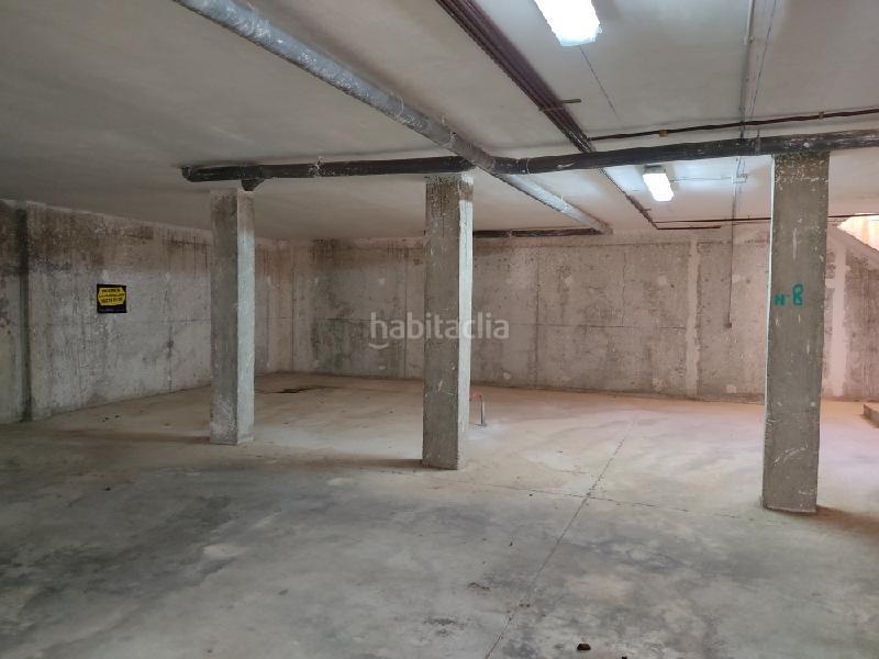 Foto bd905c30-1606-450c-b371-c9e0d70dc550. Parking voiture dans leman 9 dans La Florida Orihuela