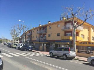 Parking voiture à Catalunya 33-43. Garaje en venta