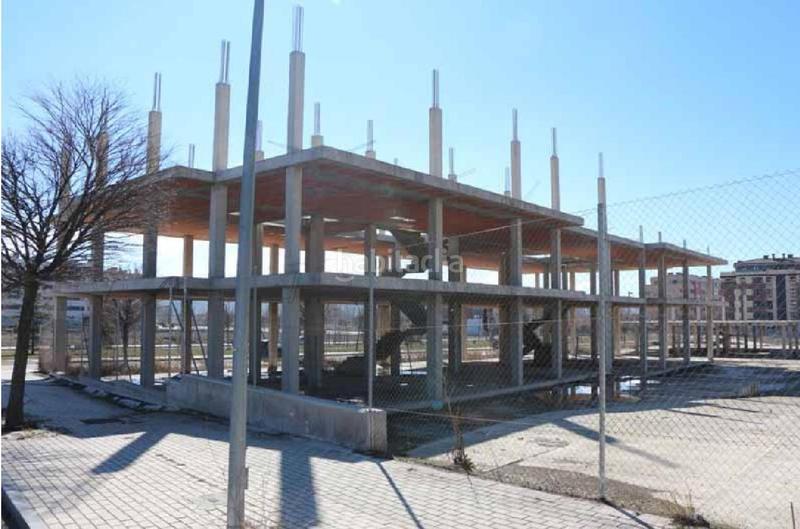 Foto 0a39f3b2-3c46-4582-a6b6-6720224a3018. Parking coche en tornadizos 2 garaje en venta en Universidad Ávila