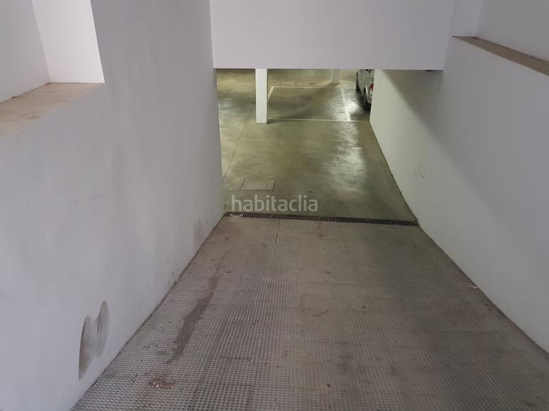 Foto df884e59-292c-48f4-8fec-9a8f16e4694e. Parking coche en jose alvarez 23 garaje en venta en Sanlúcar la Mayor