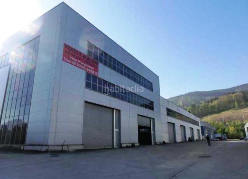 Foto c9289ab7-0ddc-45c7-9df3-382b91c6d25d. Parking voiture dans san agustin 57 dans Elorrio