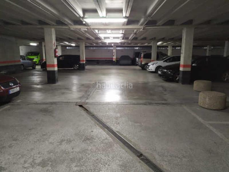 Foto 470d0885-fa4a-4e85-972f-087db9d17db2. Autoparkplatz in de salburua 10 in Salburua - Arantzabela Vitoria - Gasteiz