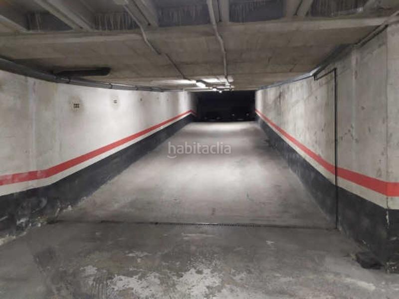 Foto 477b7382-a3e5-4565-8693-e15ab2086a25. Autoparkplatz in de salburua 10 in Salburua - Arantzabela Vitoria - Gasteiz