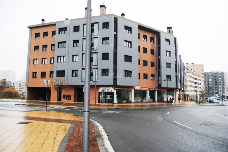 Foto 5d6fe49f-b72a-49df-a267-68acf3bbc712. Autoparkplatz in Zabalgana 7 in Zabalgana Vitoria - Gasteiz