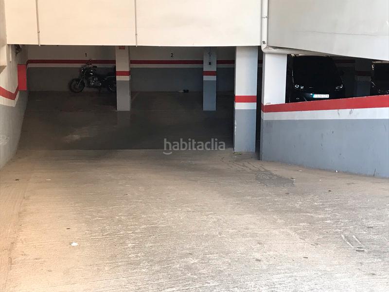 Foto adc7e7a3-c102-4333-9e8e-076f4beec9d9. Car parking in lola gaos 5 in Roquetas pueblo Roquetas de Mar