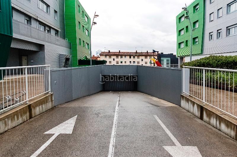 Foto a2b6d512-bcbc-427f-9336-8e8b4707bf9c. Aparcament cotxe a laiztiaga auzoa 2 a Hernani