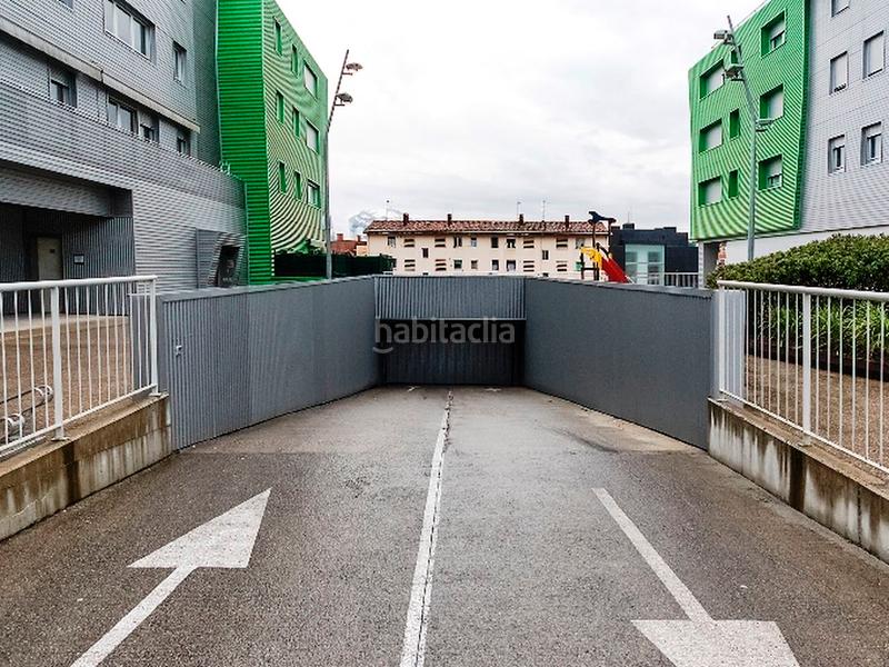 Foto ae0d32a0-4861-4bce-bbd8-25fdb676e728. Aparcament cotxe a laiztiaga auzoa 2 a Hernani