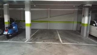 Parking coche en Teniente coronel noreña 47. Garaje en venta