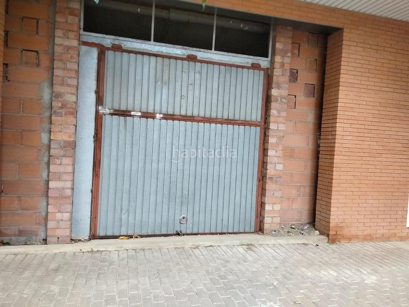 Foto 4445f0df-802e-4e51-b067-2500956569f4. Posto auto in ernest lluch 5 in Alcarràs