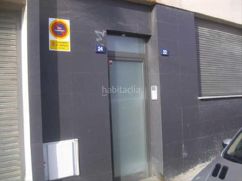 Foto 80fa485f-2fb6-41ce-8d64-3dc8f60a857e. Car parking in comtes de Centelles 22-24 in Centelles