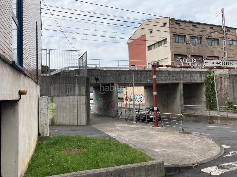 Foto d0de47aa-7b8a-4fb8-a0f3-b1d42c4991f9. Aparcament cotxe a ribera de axpe 11 a Erandio