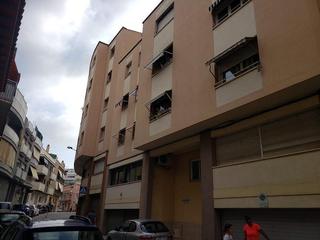 Pis a Vila de lloret 24. Vivienda en venta