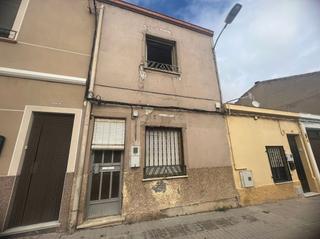 Casa a Mendez nuñez 76. Vivienda en venta