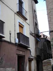 Pis a Rua alta de becquer 18. Vivienda en venta