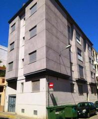 Aparcament cotxe a Senyera 8. Garaje en venta