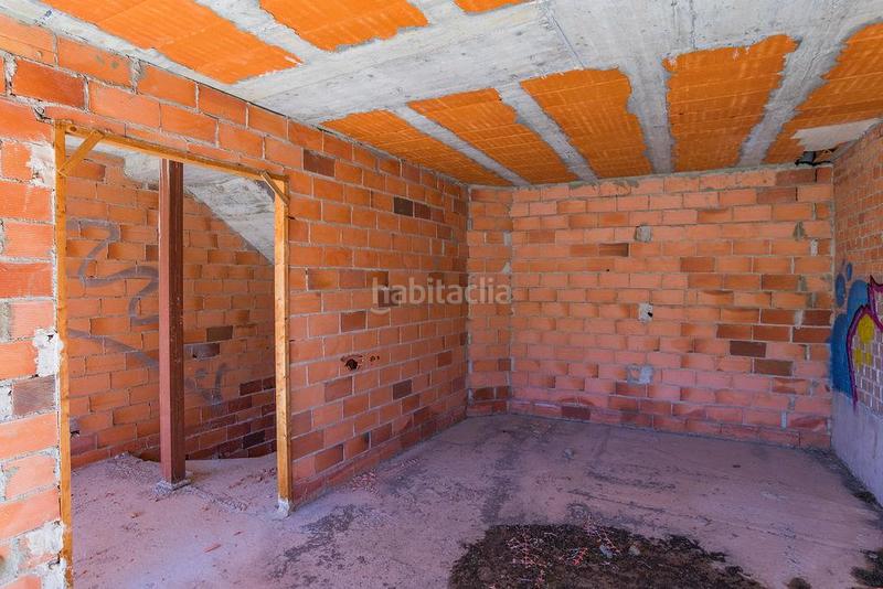 Foto c48d5226-9389-4a65-a045-dafc7835df51. Edifici a laud 14 a Via Romana Segovia