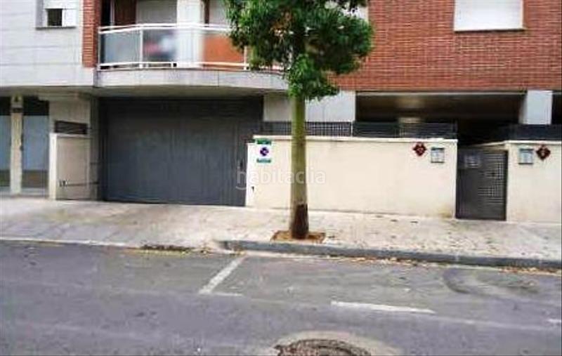 Foto 6232171f-8c60-4901-92d7-026b21de6392. Parking coche en poboleda 6-12 garaje en venta en Reus