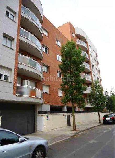 Foto 2e9d27da-e936-4936-9b9d-63dbd31b5d28. Parking coche en poboleda 6-12 garaje en venta en Reus
