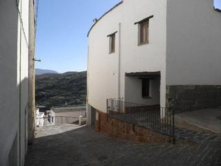 Pis a Alpujarras 13. Vivienda en venta