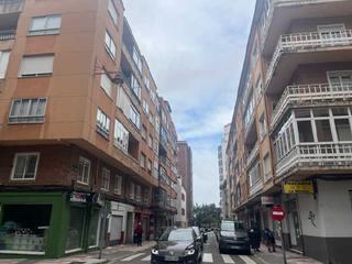 Appartement à Cipriano de la huerga 6. Vivienda en venta