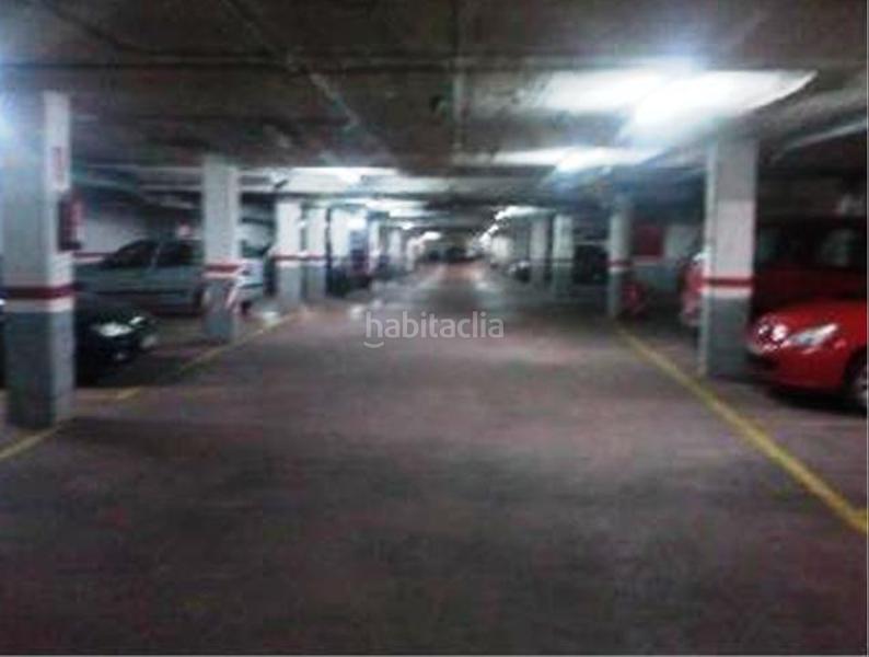 Foto 422de313-9cec-4d1d-8e59-9ae5ccf62d7f. Autoparkplatz in Centre Rubí