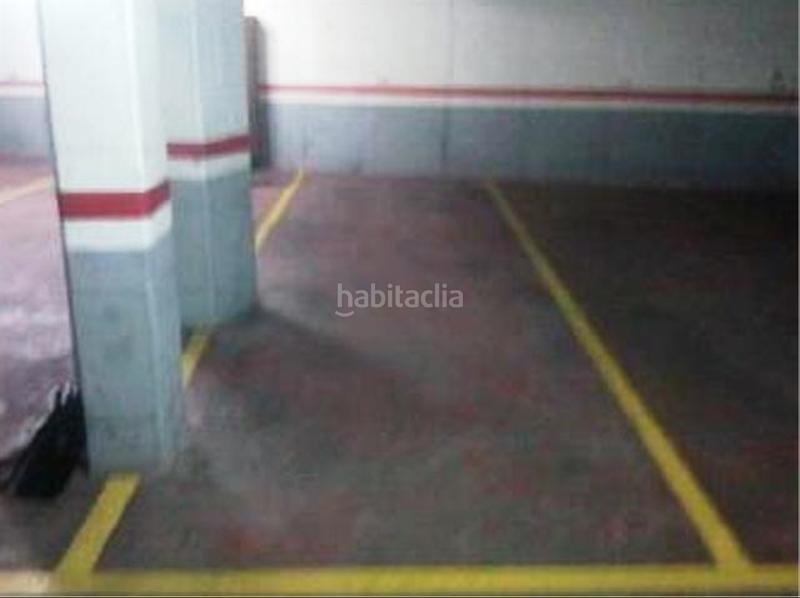 Foto 44262e98-db1b-4d93-b749-3513a28cfd58. Autoparkplatz in Centre Rubí