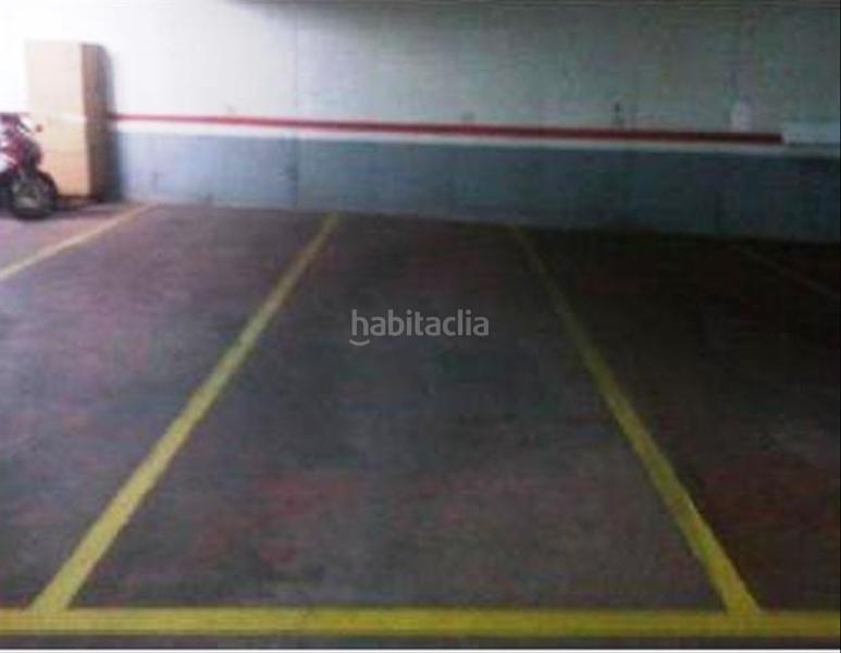Foto 5f5458bc-20ff-41ef-b19a-da80632cf340. Autoparkplatz in Centre Rubí