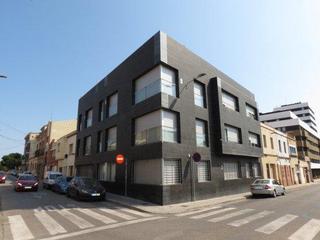 Parking coche en Borras 77. Garaje en venta