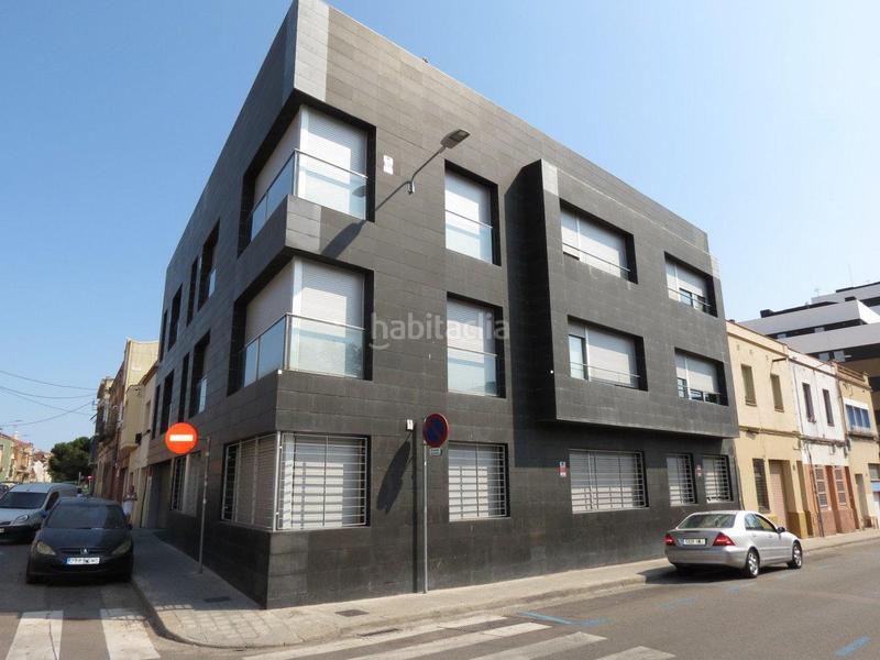 Foto 8e379df5-2438-4ebb-b279-879b9716d604. Aparcament cotxe a borras 77 a Creu Alta Sabadell