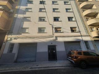 Pis a Mestre emili pujol 7. Vivienda en venta