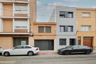Haus en Pau claris 31. Vivienda en venta