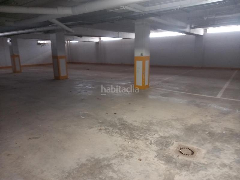 Foto cb2d499c-0320-4efb-9cbd-441f003767e6. Aparcament cotxe a fomento 12 a Pisa Mairena del Aljarafe