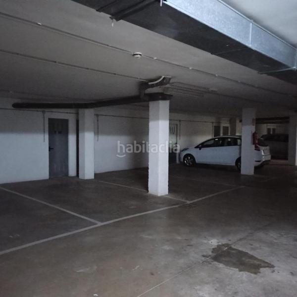 Foto b224ef68-8a9c-48c8-b2fc-740099f86776. Aparcament cotxe a sundheim 8-10 a Palma del Condado (La)