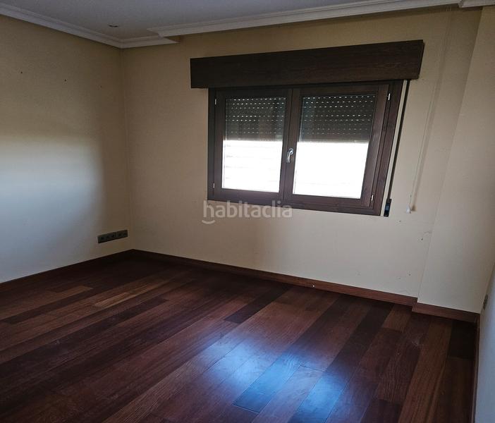 Foto c49df5bf-0131-4410-a342-edf1d7de4a54. Casa en puente caido 15 vivienda en venta en Pino Alto-Navarredonda Valdemorillo