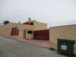 Casa a Parque coto 90-92. Vivienda en venta