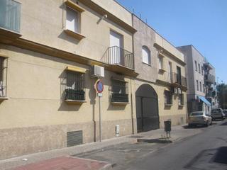 Aparcament de moto a San juan de aznalfarache 21. Garaje en venta