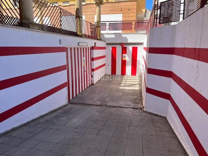 Foto 33f7bbbb-2690-4550-b718-8969ee1dcca0. Posto auto in licenciado 9 in Nuevo Parque - Los Rosales - Tráfico Pesado Huelva