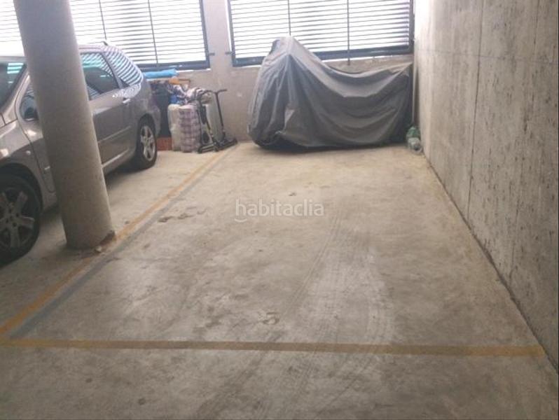 Foto 5b45dc19-fb7a-4ad7-95e8-6191aa6c592e. Autoparkplatz in gras 22 in Ullastrell