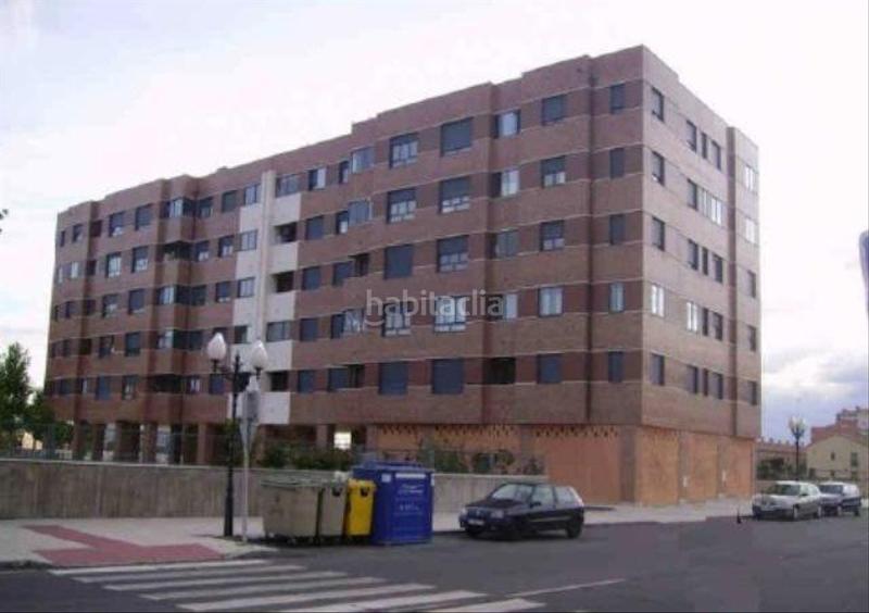 Foto 8d96bffb-8c25-472e-a752-3a2cb82254a2. Parking coche en juventud 26 garaje en venta en Sónsoles Ávila