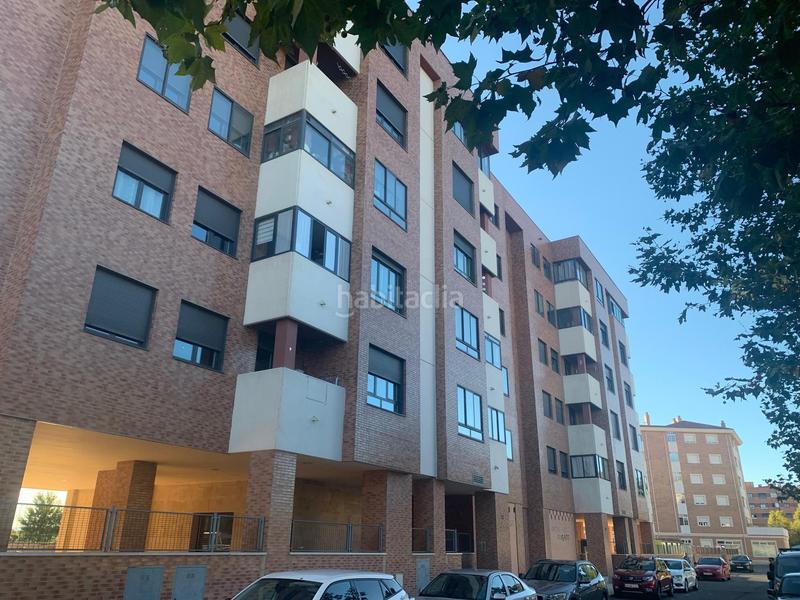 Foto e76271b6-3a47-4824-b763-edd025844353. Parking coche en juventud 26 garaje en venta en Sónsoles Ávila