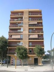 Aparcament de moto a Miguel grau 6. Garaje en venta