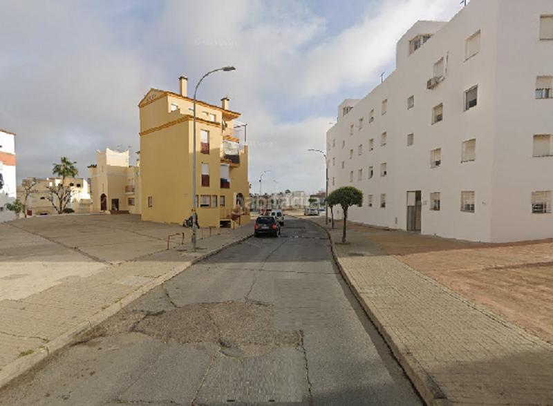 Foto 56c53fe6-d9a2-44fe-995a-96e377e2e389. Maison dans Lepe