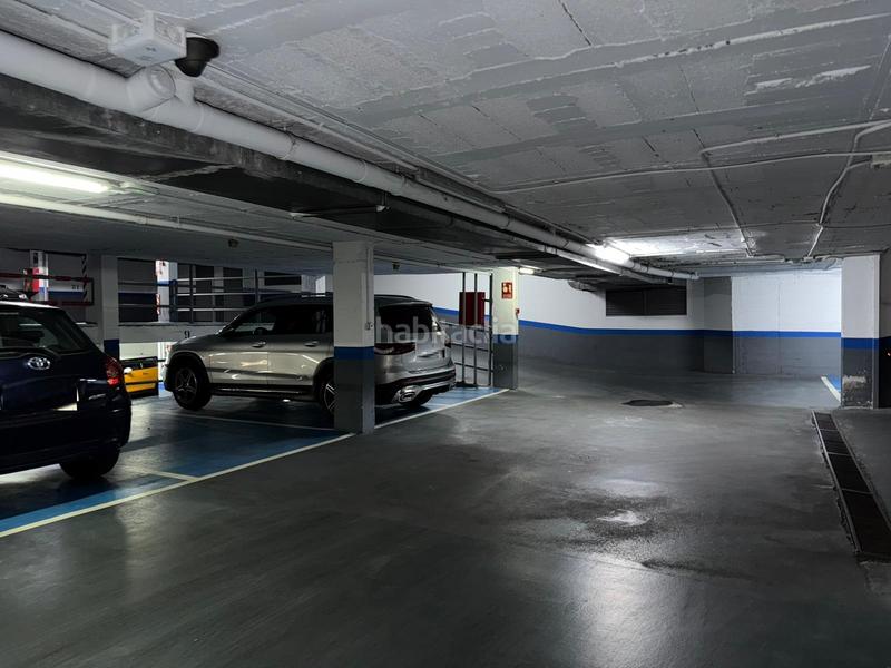 Foto f1f9cb3b-6214-438c-a36f-0d8d32b613bb. Autoparkplatz in arte 3 1 s3 77 3 in Molar (El)